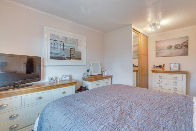 Master Bedroom - ...