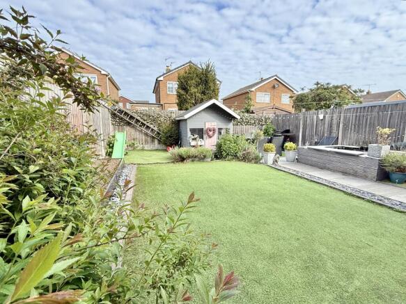 Hills Close Back