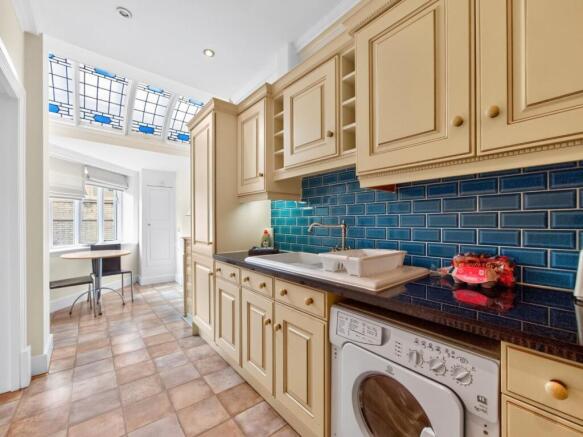1 bed Flat for sale Image 7