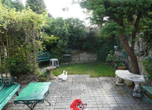 Photo 11