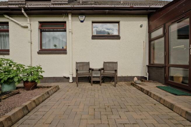 70 Belstane Rd, Carluke ML8 4BG-16.jpg