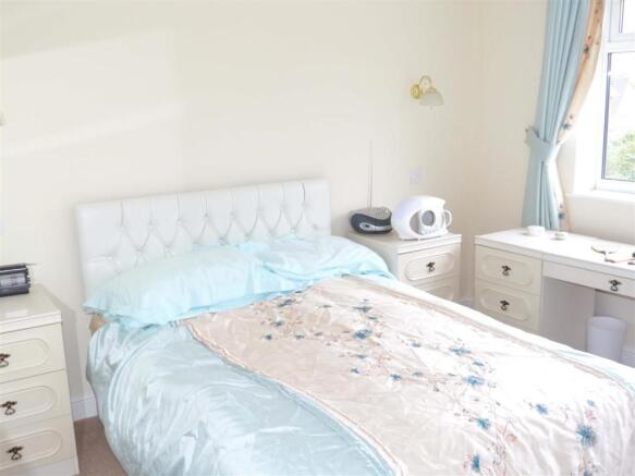 bed 1