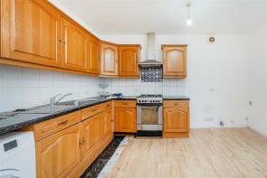 First Floor Flat 1, 43a, Raglan Road, Walthamstow E17 9EE
