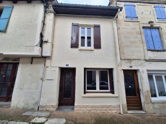 Photo 1