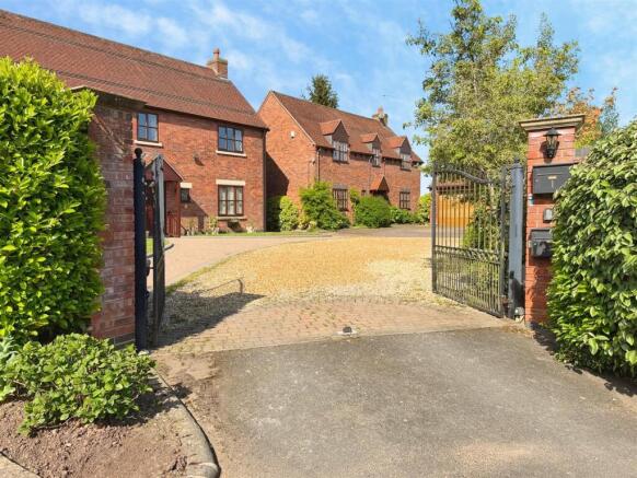 Smiths Lane, Snitterfield, Stratford-Upon-Avon photo 4