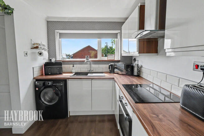 2 bed Terraced for sale Image 8