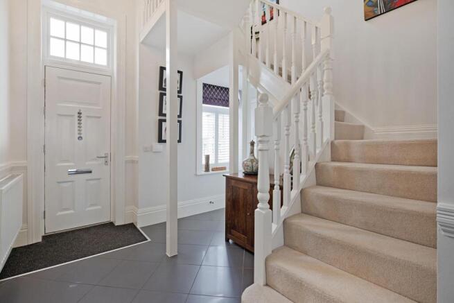 4 bed Town House for sale Image 7