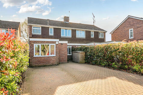 Matthew Arnold Close, Cobham, KT11