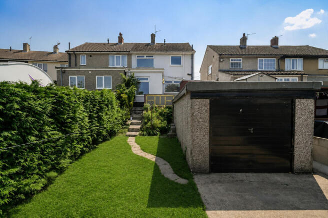 3 bed Semi-Detached for sale Image 11