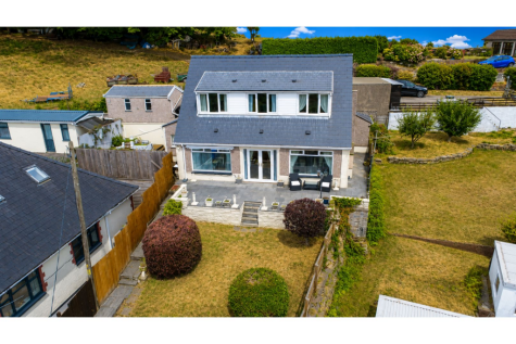 Christchurch Bungalows, Abertillery, NP13