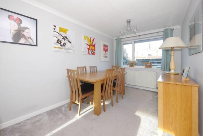 Lounge / dining area