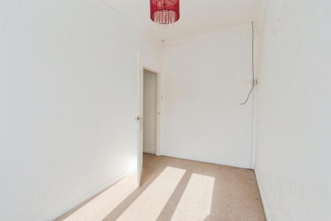 2 bed Terraced for sale Image 12