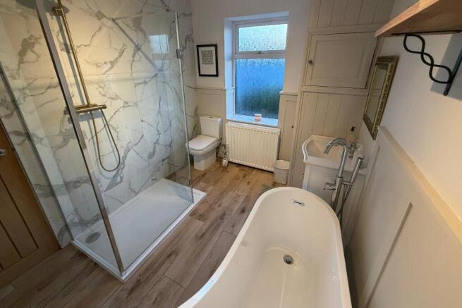 3 bed Town House for sale Image 8