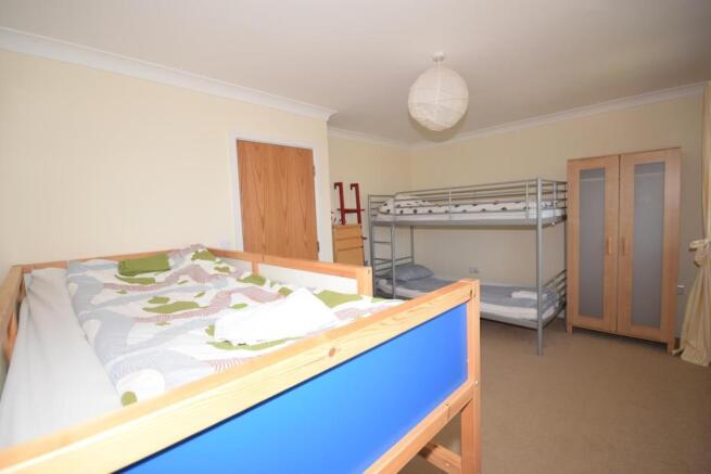 BED 3.JPG