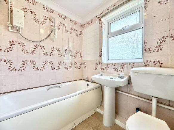 Blands Close, Castleford, WF10 photo 4