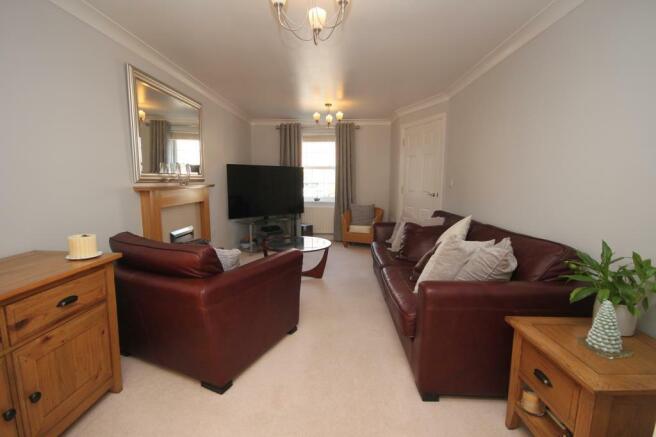 lounge1.JPG