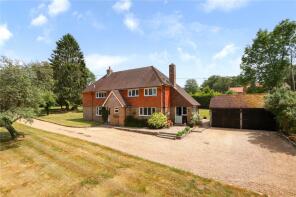 Middlemarsh, Bowling Alley, Crondall, Farnham GU10 5RJ