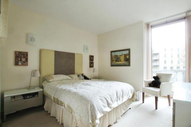2 bed Apartment to rent Image 11