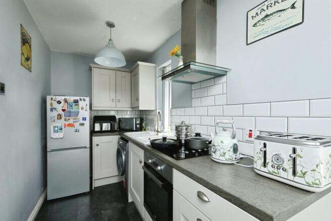 3 bed Semi-Detached for sale Image 8
