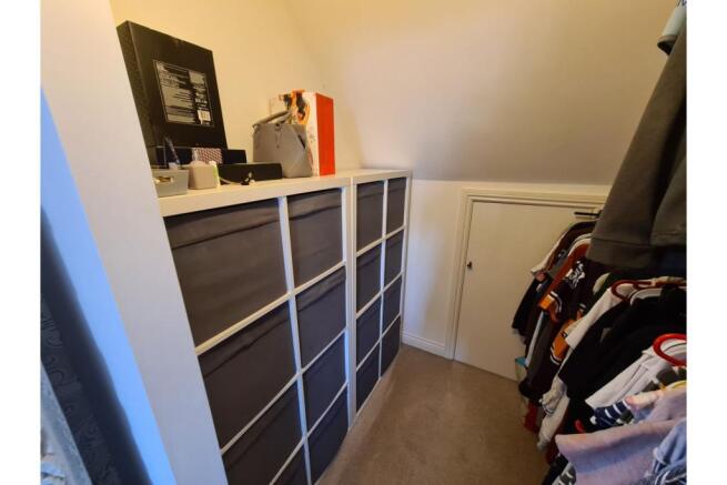 Walk-in Wardrobe