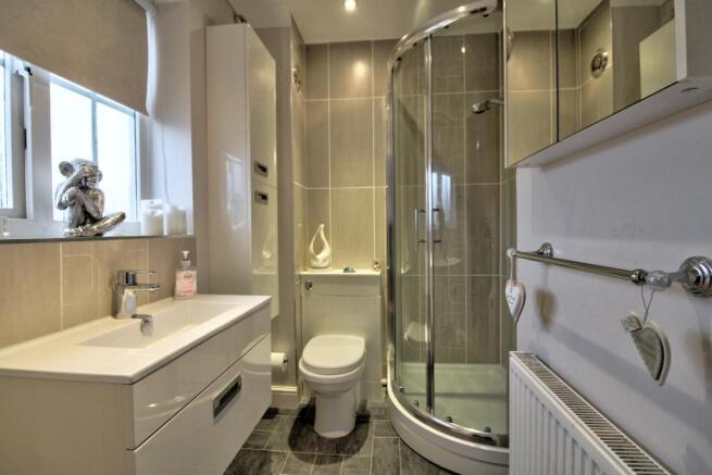 Bed 2 En-suite