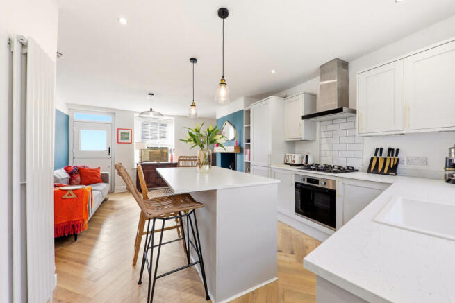 2 bed Terraced for sale Image 5