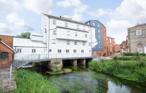 8, Weir Court, Barton Mill Road, Canterbury CT1 1GT