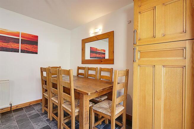 Kitchen Diner_result.jpg
