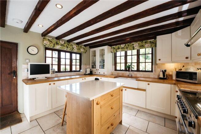 Kitchen/Breakfast Rm