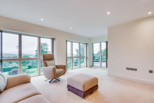 Living Area, Grea...