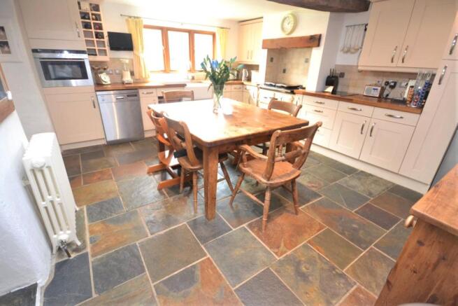 Kitchen/Breakfast Rm
