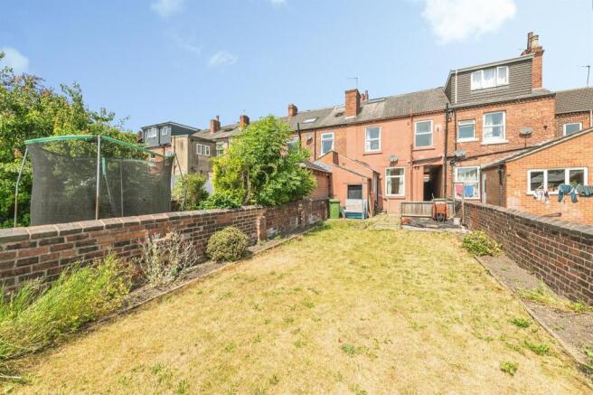 2 bed Terraced for sale Image 12