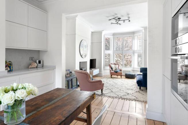 4 bed Terraced for sale Image 11