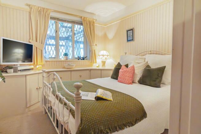 Bedroom 2 at No.6