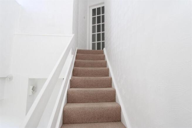 1 bed Apartment to rent Image 10