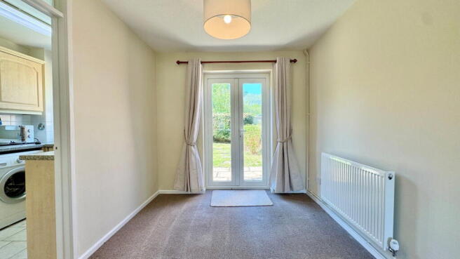 Rosedale Gardens, Thatcham, RG19 3LE photo 4