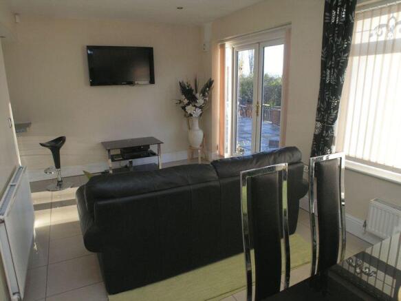 SITTING ROOM