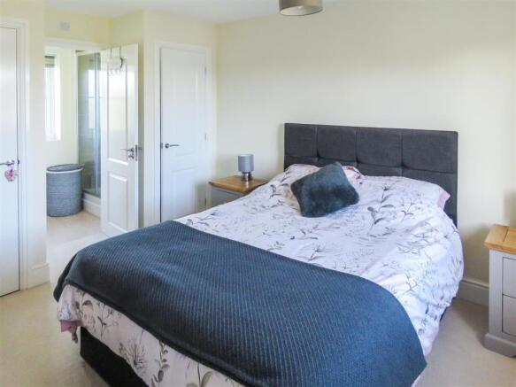 Bedroom 1.JPG