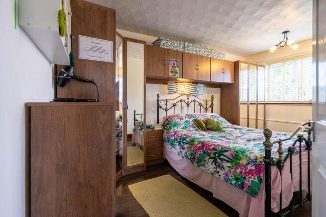 Bedroom 1 (Double)