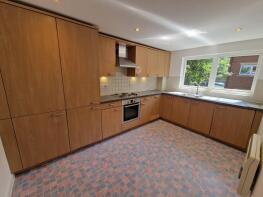 3, Roundwood Court, Roundwood Lane, Harpenden AL5 3BJ