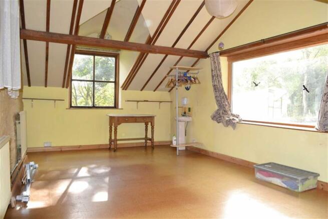 Rear Bedroom (2)