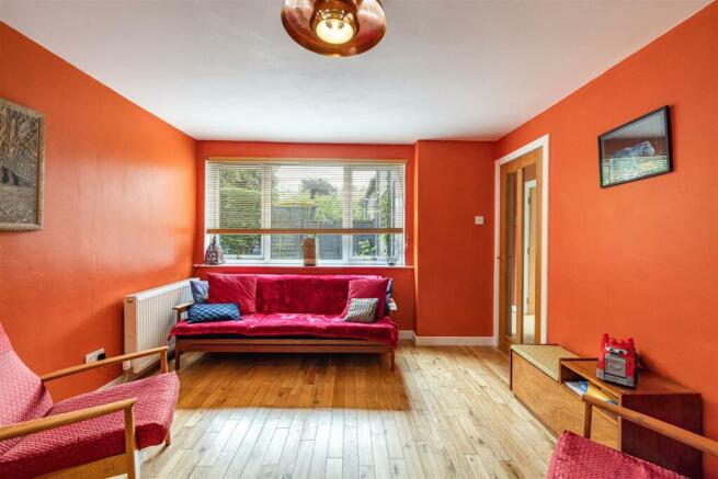 3 Douglas Court Denholm 16.JPG