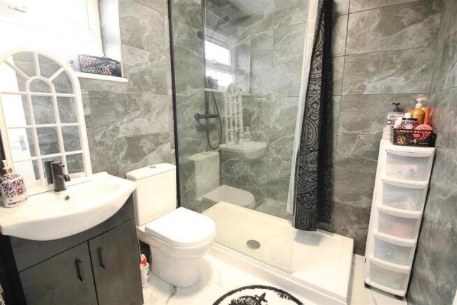 2 bed Terraced for sale Image 7