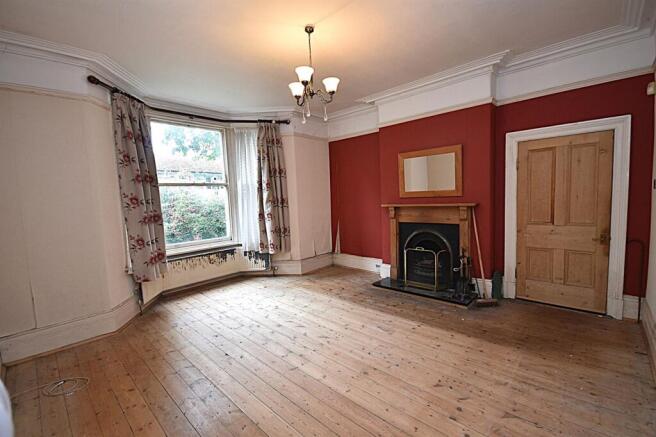 Whalley Hayes, Macclesfield, SK10 photo 3