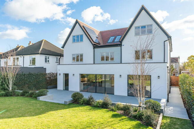 Second Avenue, Westcliff-On-Sea photo 5