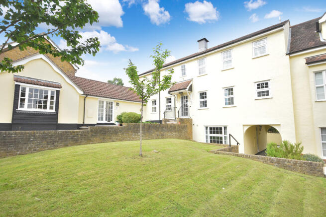 71a Cedar Court - Fr