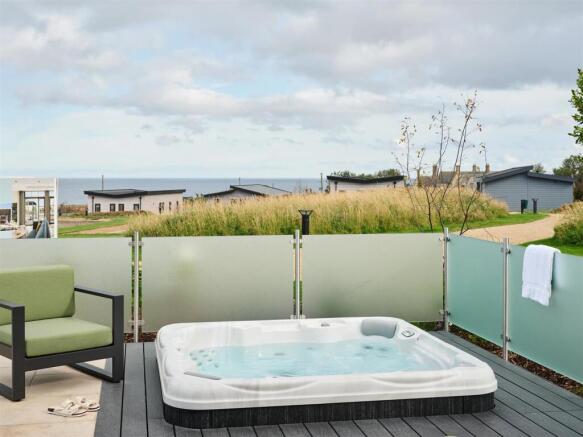 The Tideline Lodge - Private Hot Tub