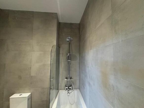 1 bed Apartment to rent Image 10