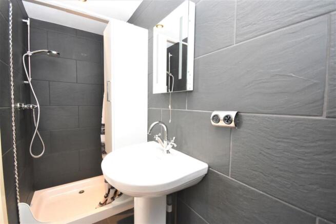Ensuite Shower Room.JPG