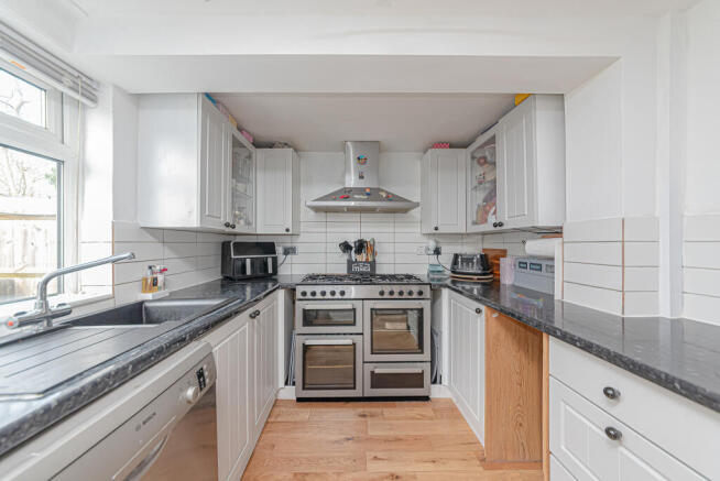 Binfield Road, Bracknell photo 4
